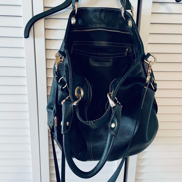 Gorgeous Pebble Leather Tote - Picture 2 of 9